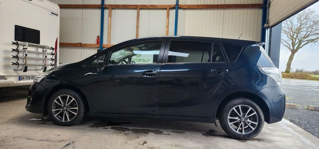 TOYOTA VERSO 2L D4-D/ 112CH /7 PLACES / GARANTIE 12 MOIS EUROPEENNE 