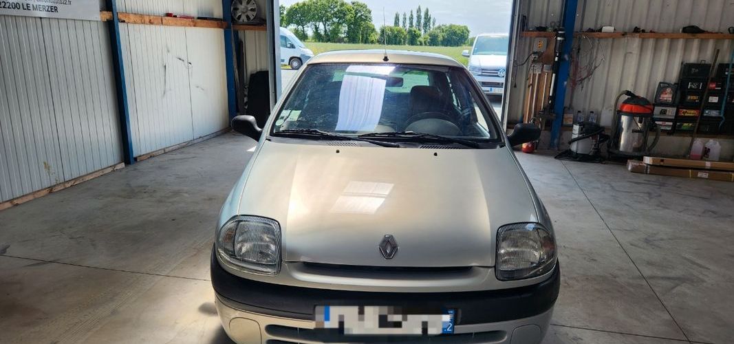 Renault clio 1.9l diesel / 138000km 1er main / Garantie 6mois