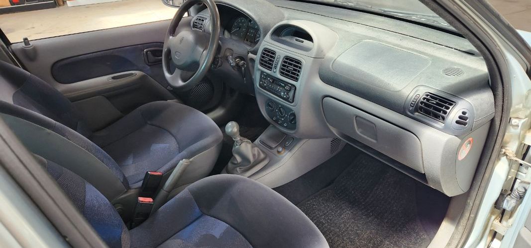Renault clio 1.9l diesel / 138000km 1er main / Garantie 6mois