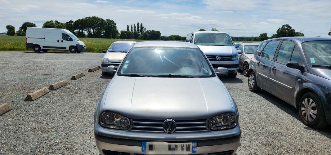 Golf4 essence 1.4l 75ch , 190km / Garantie 6mois