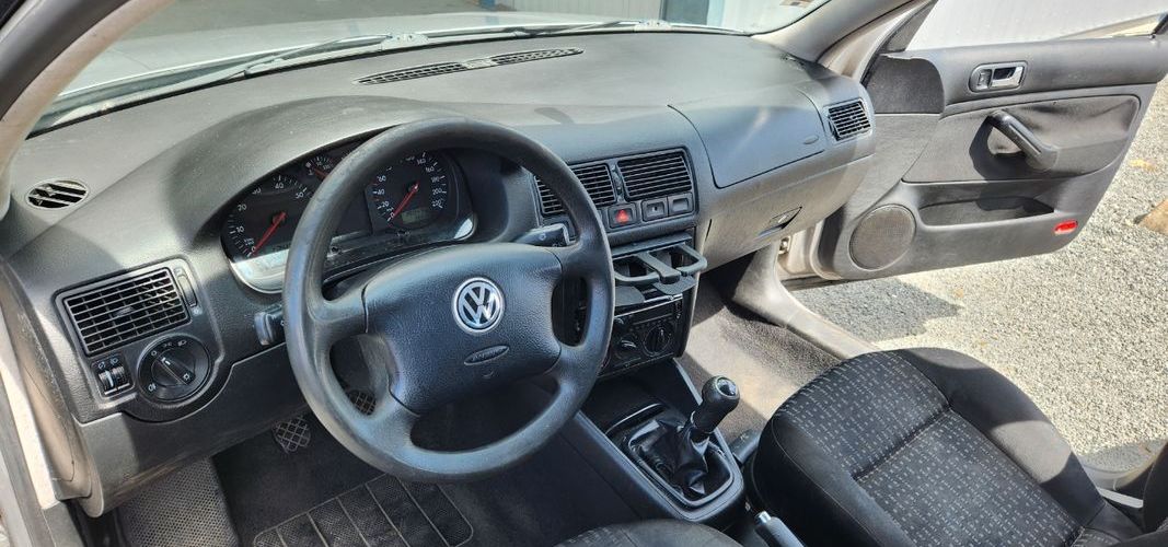 Golf4 essence 1.4l 75ch , 190km / Garantie 6mois