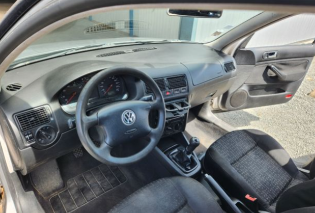 Golf4 essence 1.4l 75ch , 190km / Garantie 6mois