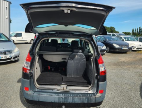 Grand scenic 1.9l dci 125ch en 7 places