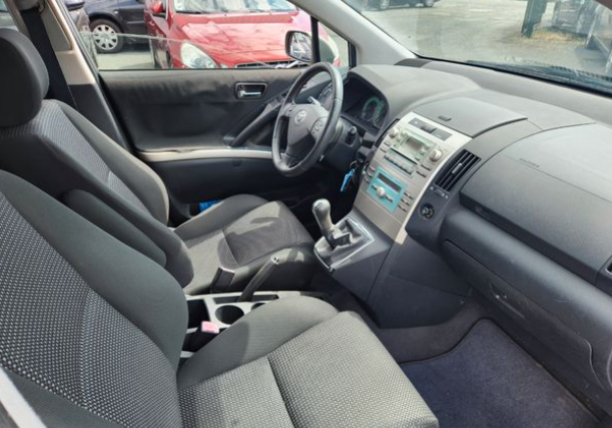 Toyota corolla verso 2.2l d4d 177ch en 7 places /197859km/Garantie 12mois européenne