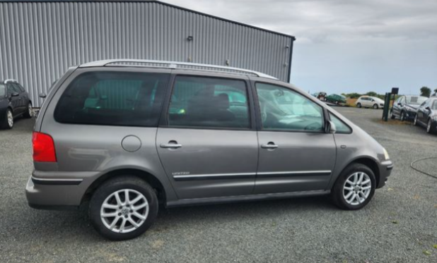 Sharan 1.9l tdi 115ch boite auto , 7places , garantie 12mois