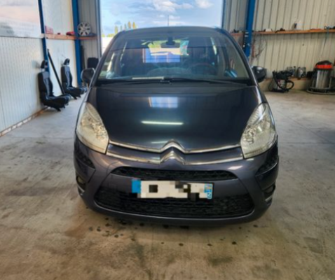 Citroen c4 picasso 1.6 Ehdi 112ch ,boîte auto, 193000km , garantie 12mois européenne