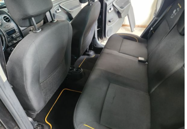 Dacia duster serie limiter, 1er main , 4x2 1.5l dci 110ch , garantie 12 mois européenne