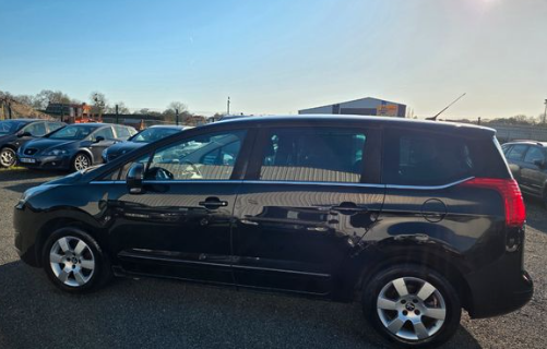Peugeot 5008 1.6l Bluehdi 120ch ,175000km/7places/boite auto/ garantie commerciale 12mois