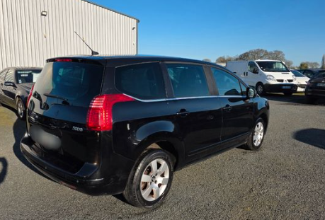 Peugeot 5008 1.6l Bluehdi 120ch ,175000km/7places/boite auto/ garantie commerciale 12mois