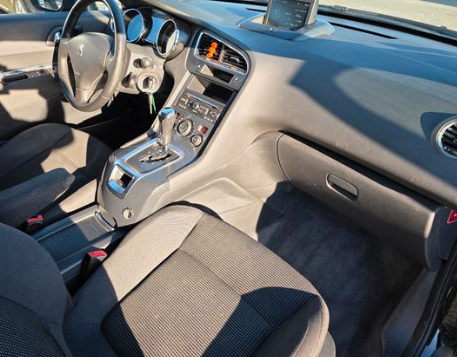 Peugeot 5008 1.6l Bluehdi 120ch ,175000km/7places/boite auto/ garantie commerciale 12mois