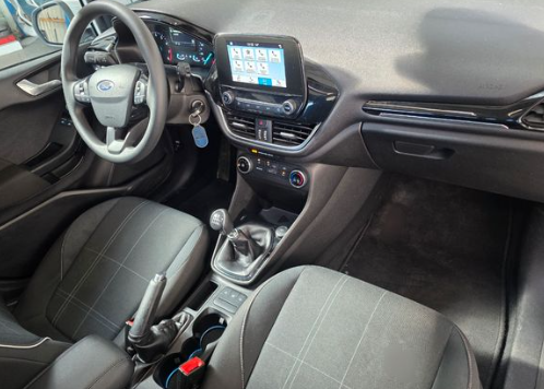 Ford grand cmax 7places Essence 1.0 scti 100ch ,133000km/ garantie 12mois
