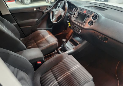 Volkswagen tiguan carat 4motion/ boite auto 2l tdi 150ch /15100km/ garantie 12mois européenne